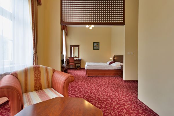 Hotel Ontario (Karlovy Vary)